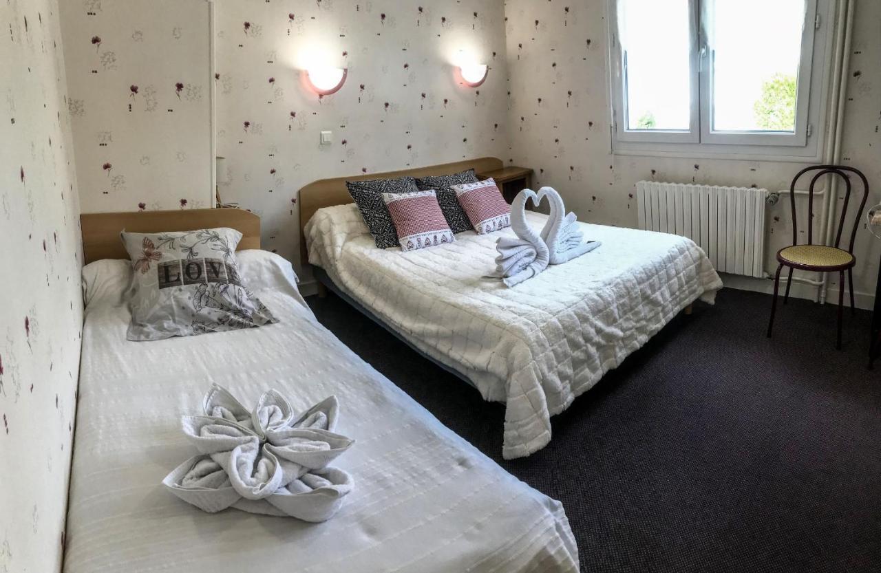 Hotel Le Pommeil Gueret Bagian luar foto