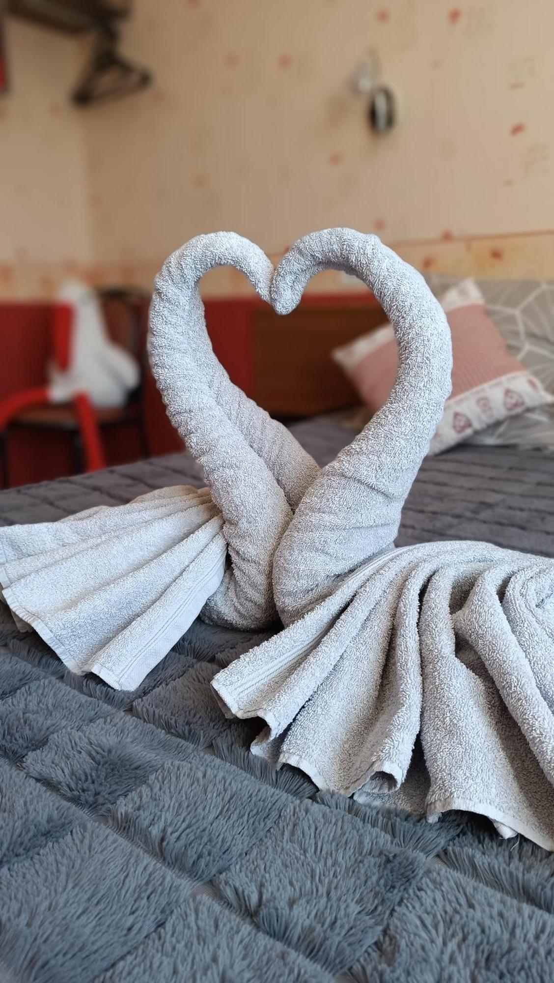 Hotel Le Pommeil Gueret Bagian luar foto